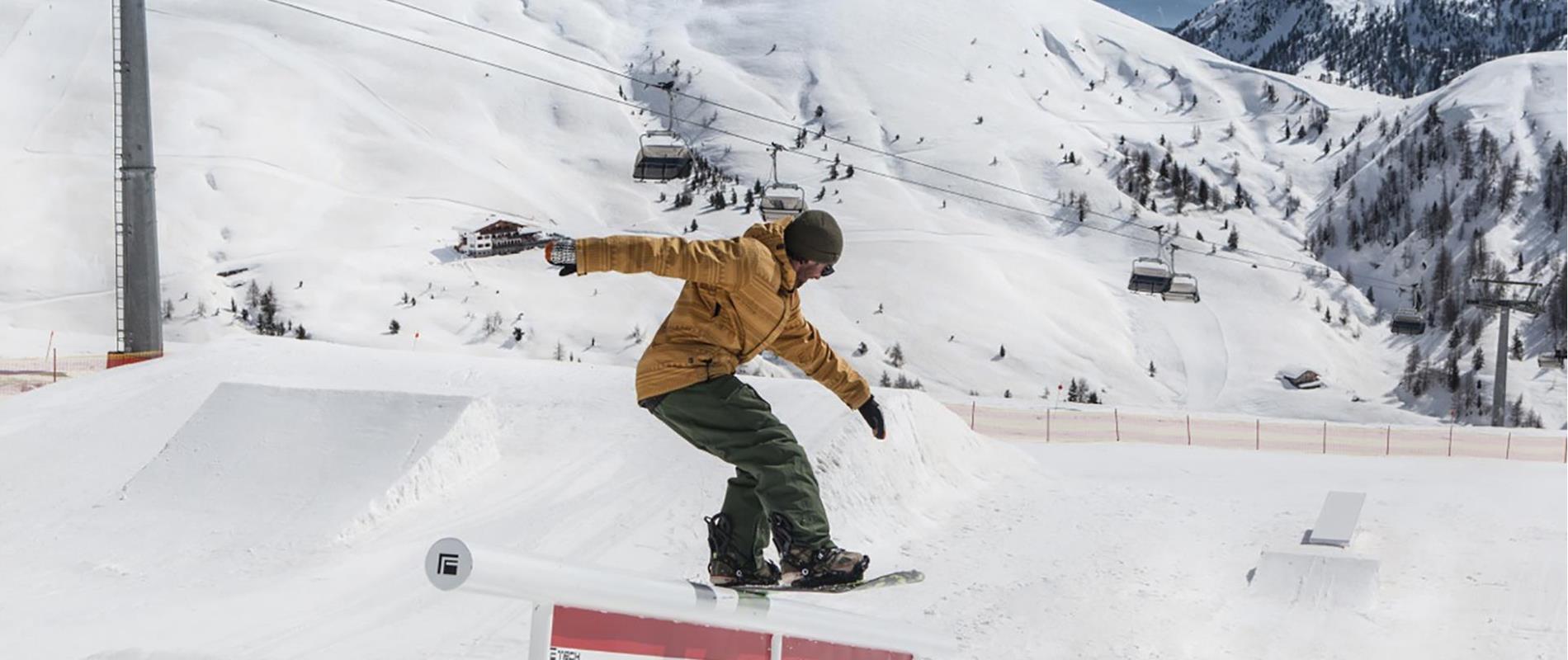 Sciare-Snowpark-Avelengo-Verano-Merano2000-ab
