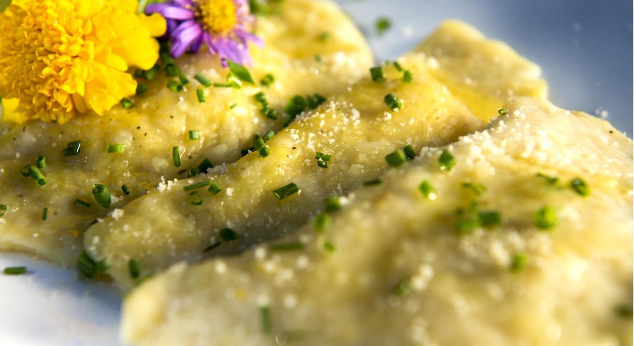 Brünnl’s potato schlutzer (stuffed pasta)