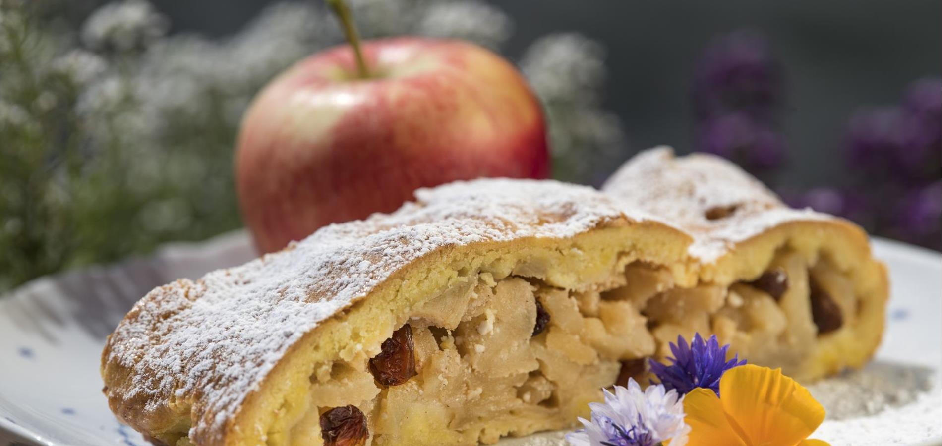 Apfelstrudel mit Mürbteig