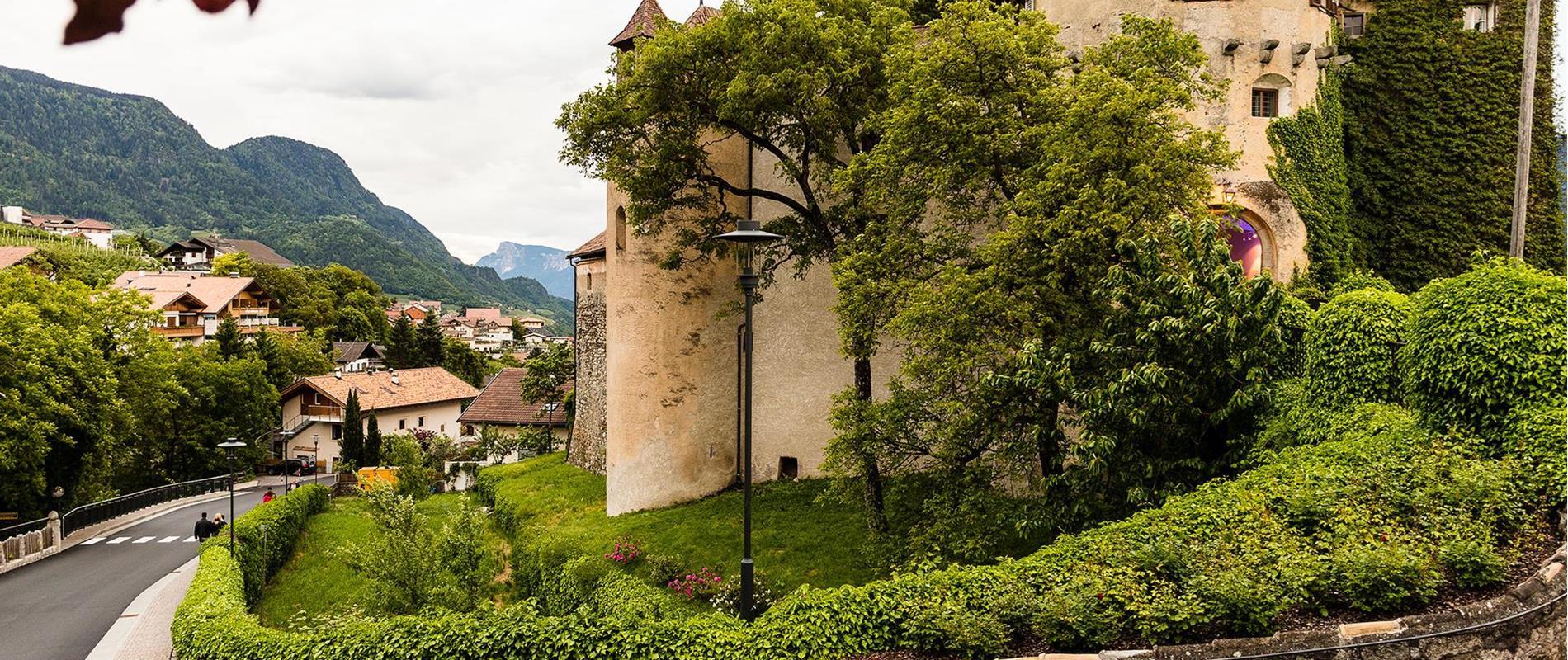 Castel Scena: storie di dame e cavalieri del Tirolo storico