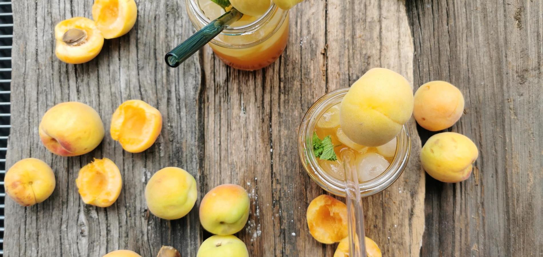 Ice tea from Val Venosta Apricots (Vinschger Marillen)