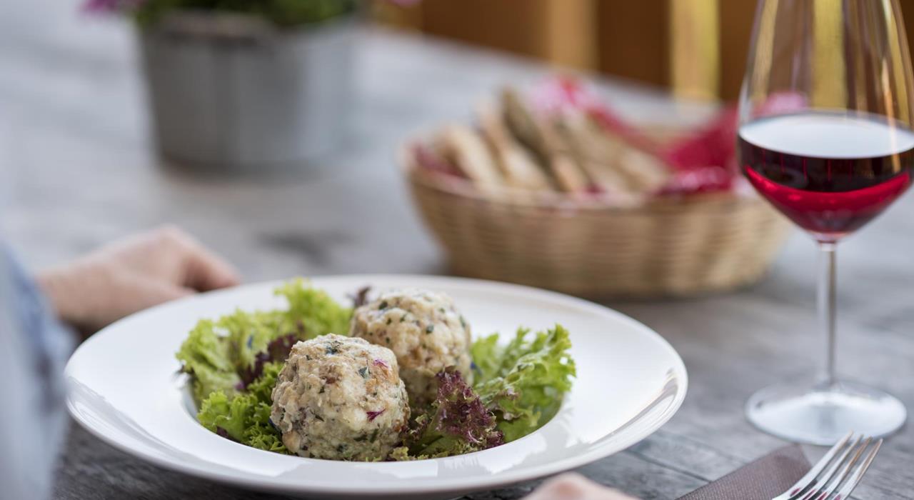 Essen-und-Trinken-Knoedel-Meraner-Land-af