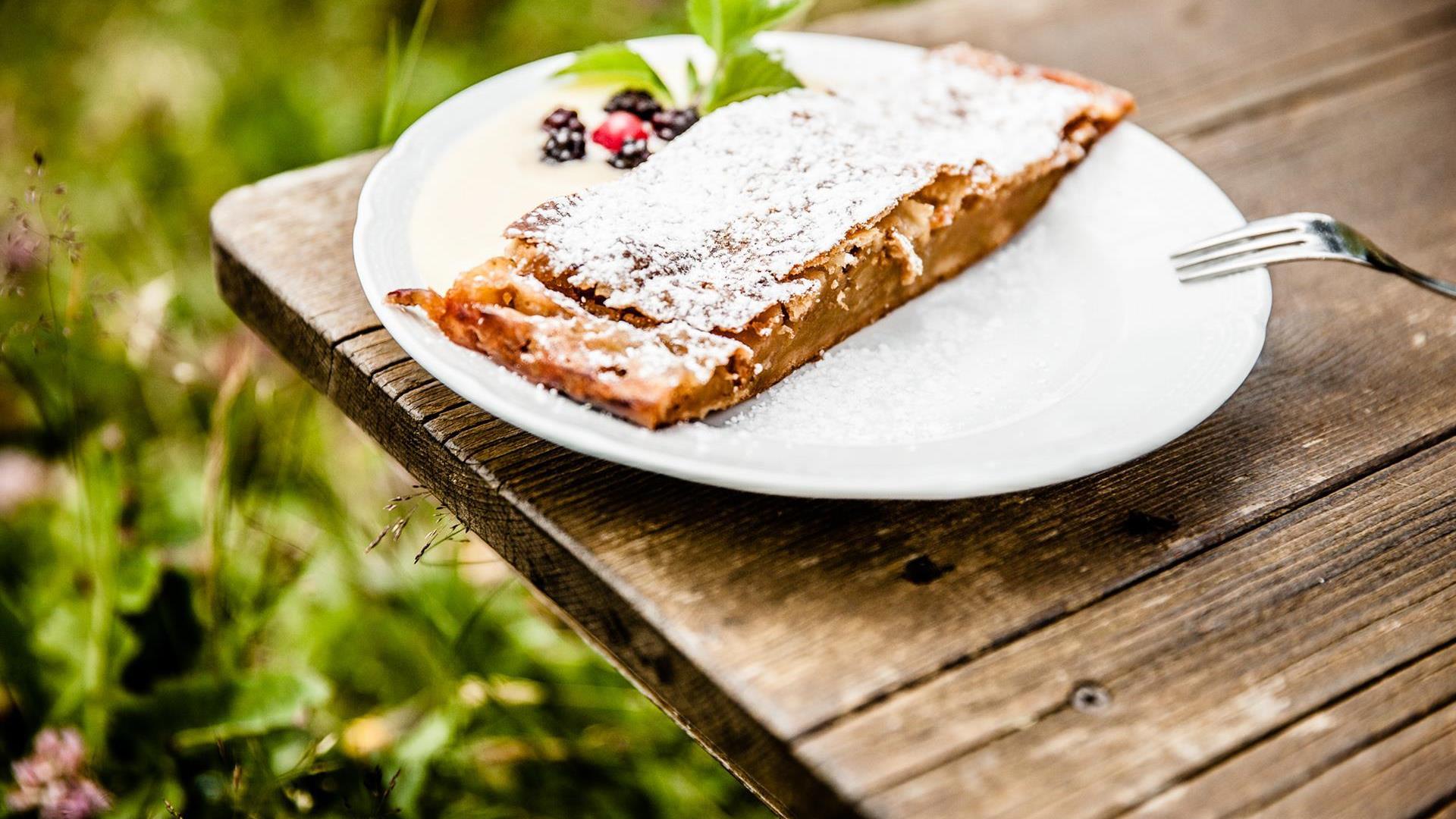 Apfelstrudel