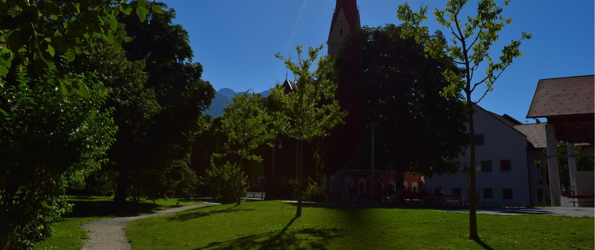 Location & Öffnungszeiten