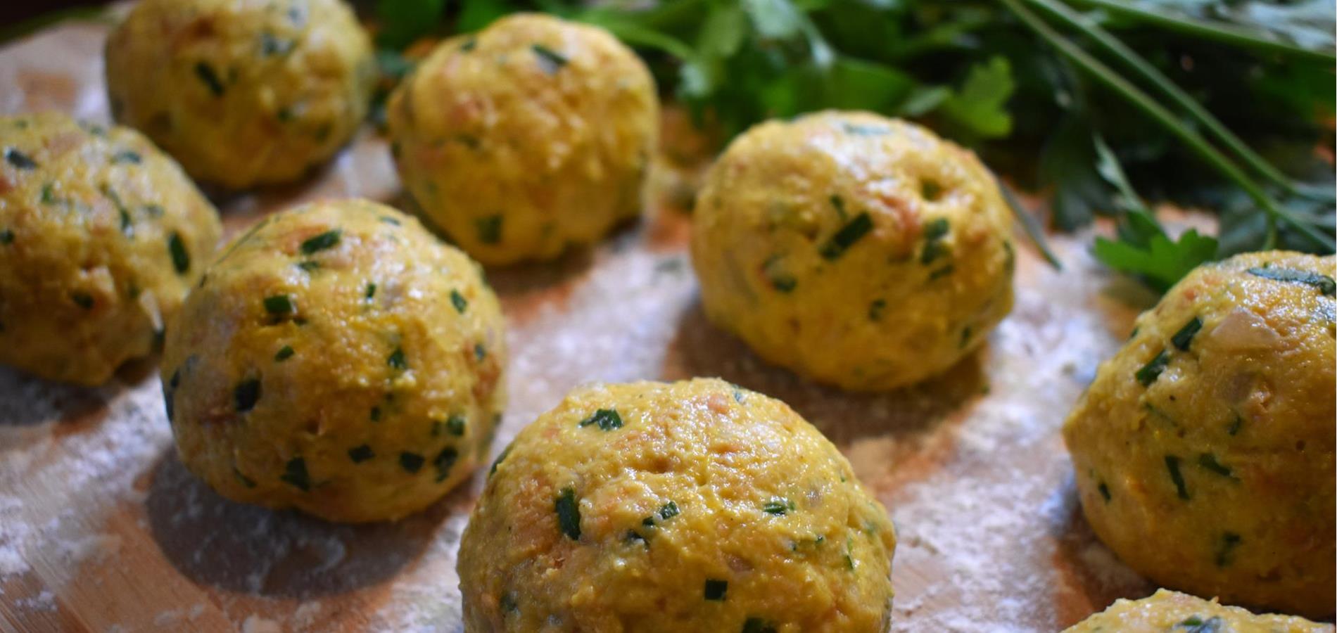 Kürbisknödel mit Salbeibutter und Parmesan