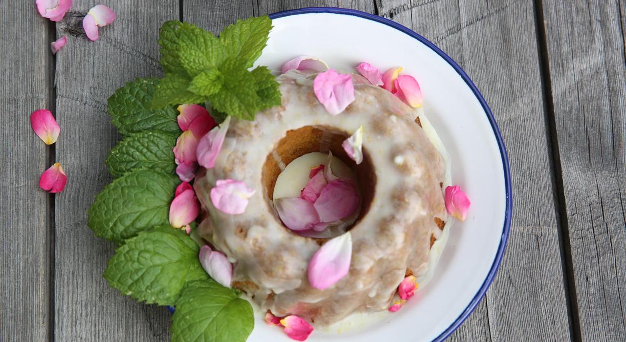 Lemon Balm Cake