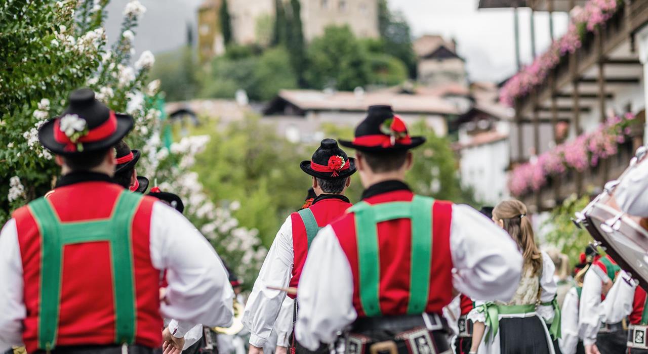herbstfest-schenna-suedtirol-kp