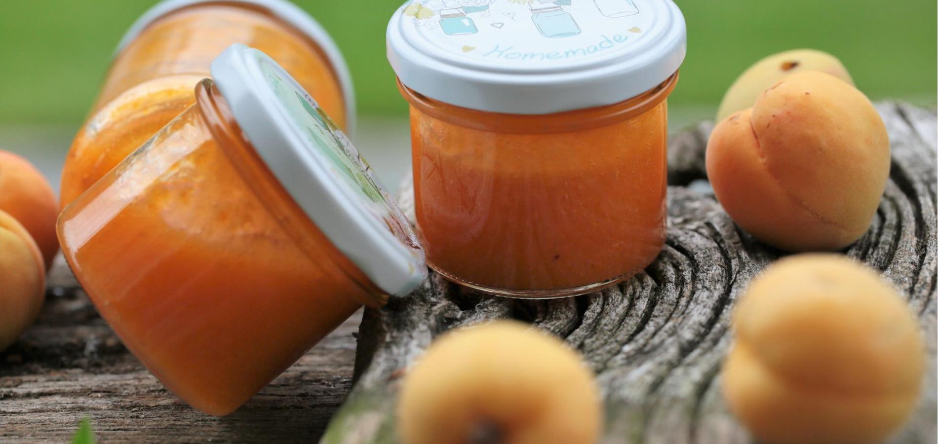 Apricot jam