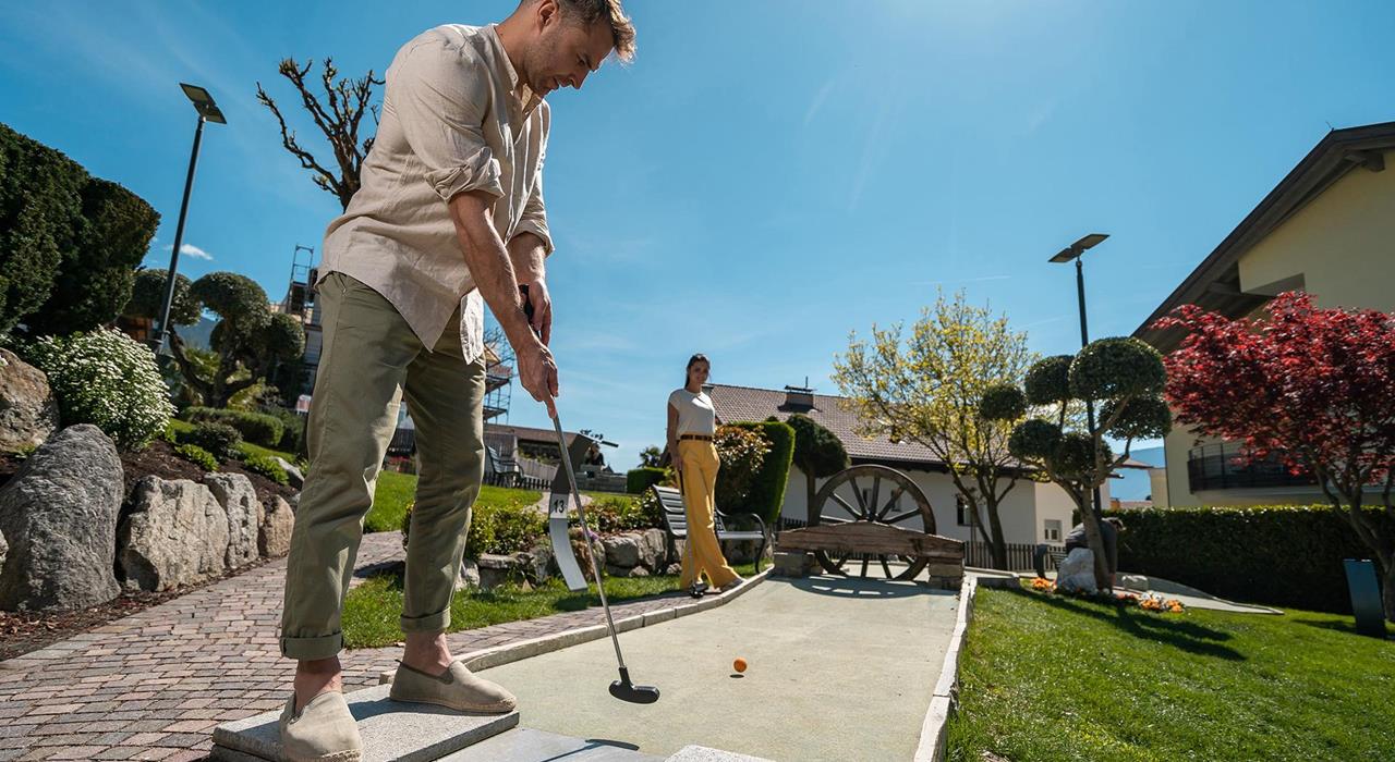 minigolf-schenna-suedtirol-rg