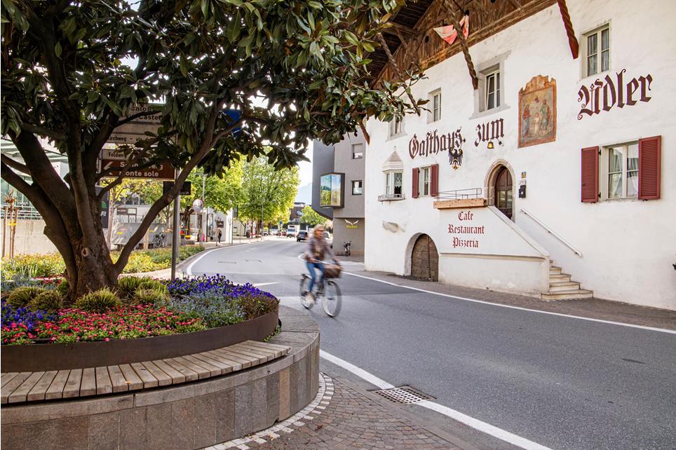dorfzentrum-fruehling-tg-naturns-thetravely-7