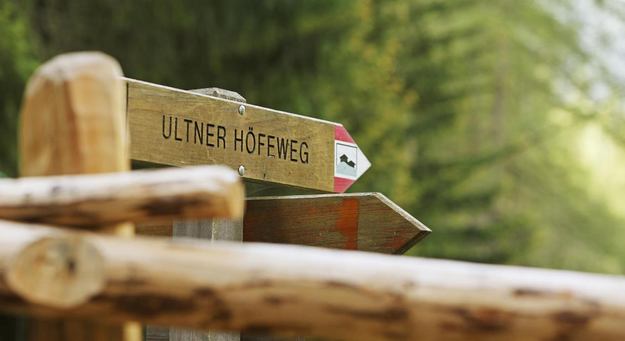 Aktivurlaub-Wanderwege-Ultental-fb