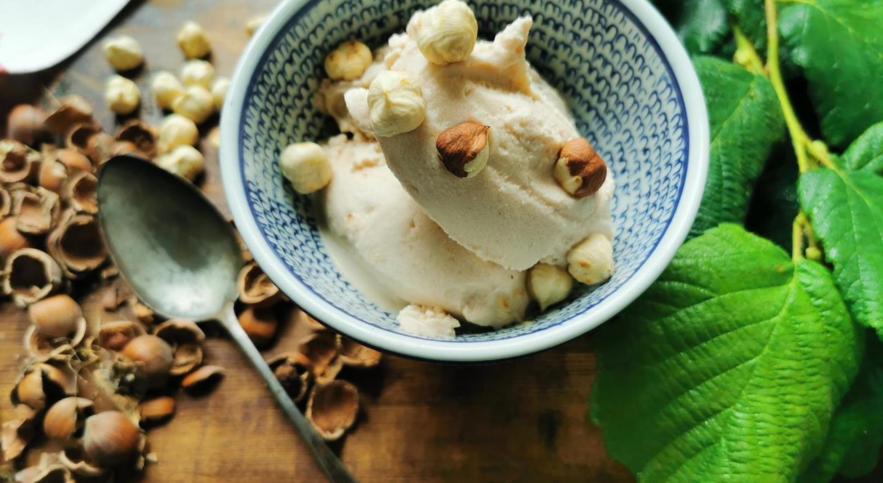 Haselnuss-Eis