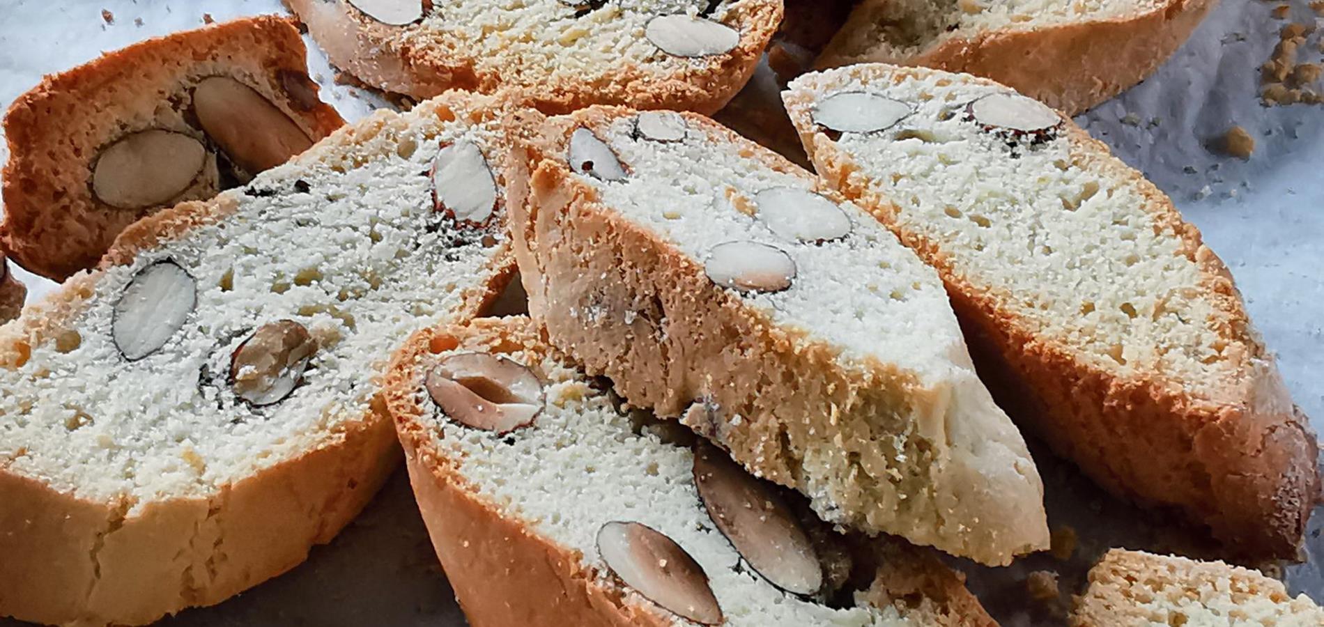 Cantuccini (Italian Almond Cookies)