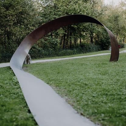 FLOW LanaArt 2025 – Sentiero delle sculture di Lana