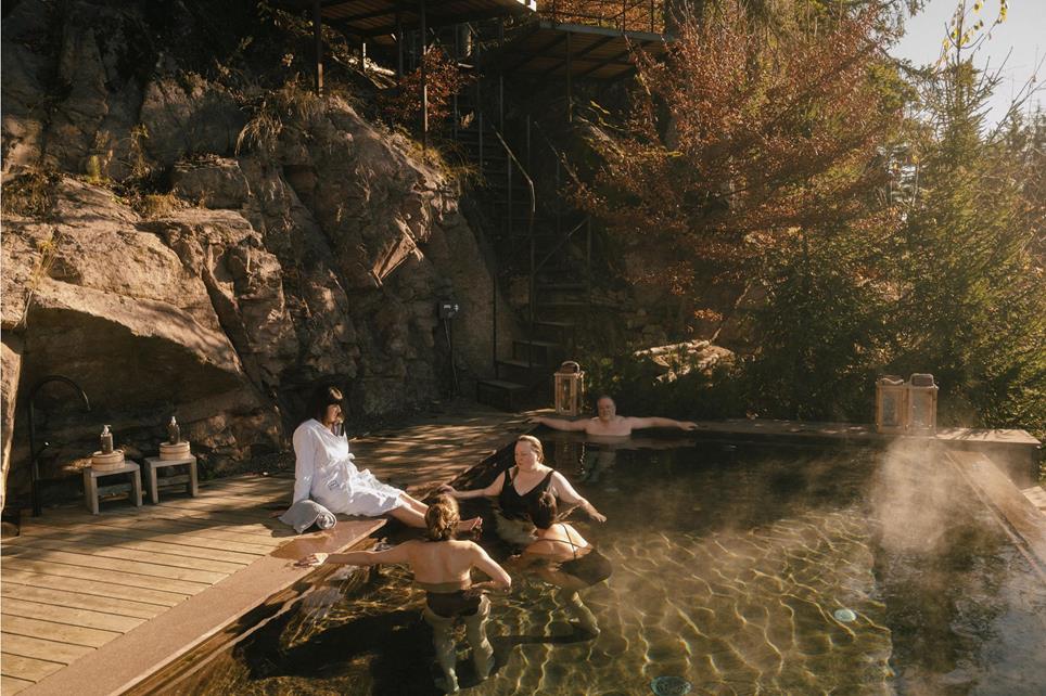 onsen-pool-miramonti-photography-by-markus-edgar-ruf
