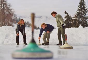 Schaatsen en ijsstokschieten