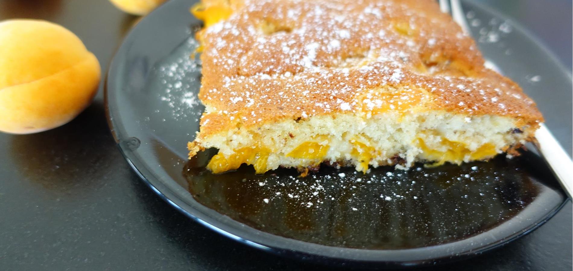 Rezepte Saftiger Marillen-Blechkuchen