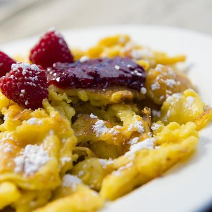 Tentazioni dolci: Kaiserschmarren, Krapfen, Strudel & Strauben