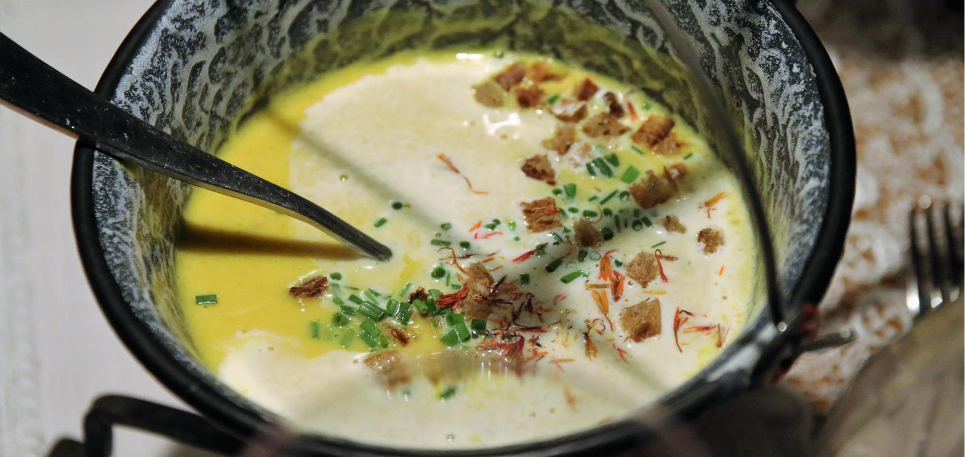 Bad Egart white wine soup