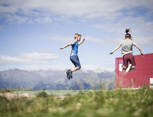 Trampolin im Outdoor Kids Camp Meran 2000