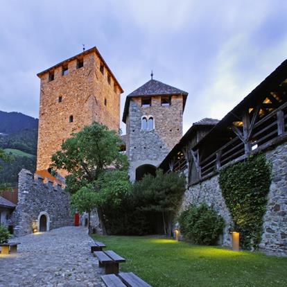 Cultura-Castel-Tirolo-Avelengo-Verano-Merano2000-fb