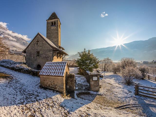 st-prokulus-kirche-winter-sonne-tg-naturns-santer-peter-4[2]