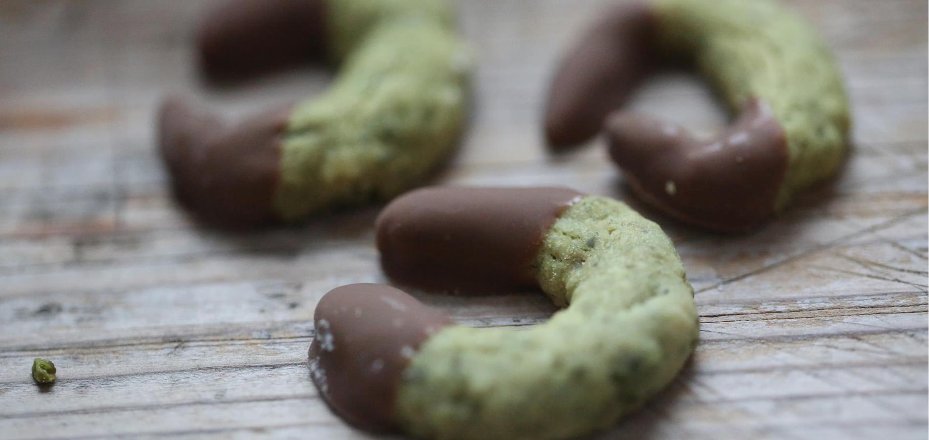 Pumpkin Seed Crescent Cookies