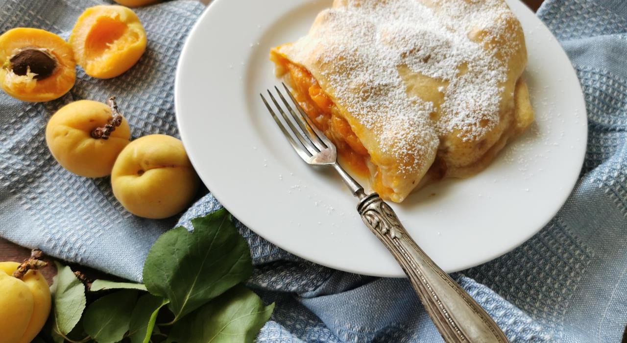Strudel di albicocche della Val Venosta