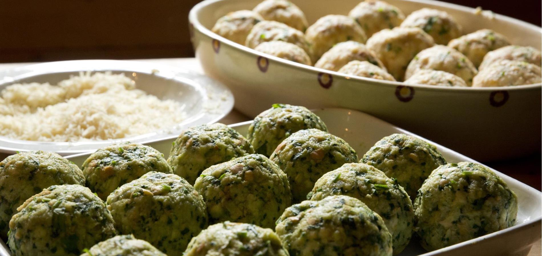 Kräuterknödel