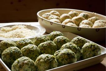 Kräuterknödel