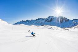 Winter hiking in Val Senales