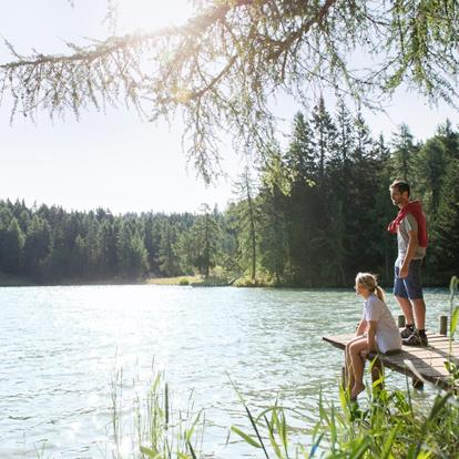 Felixer Weiher Lake in Deutschnonsberg