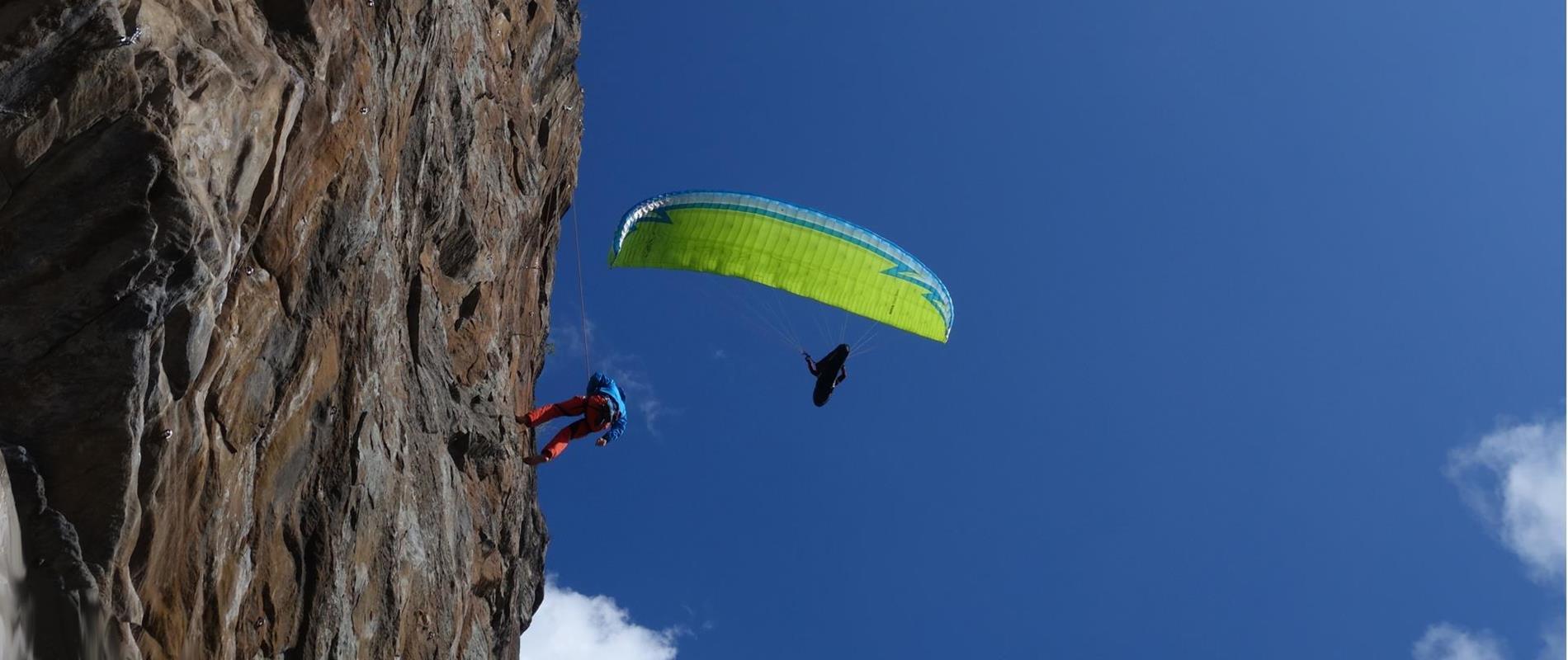 In parapendio a Parcines