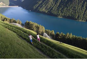 Hiking with the family in Schnalstal Valley