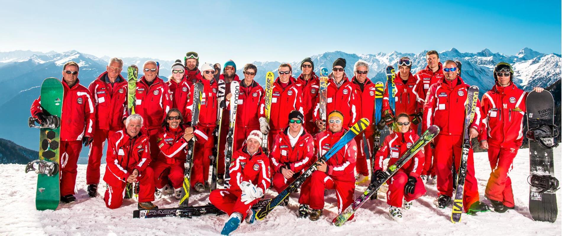 skischule-gruppenfoto-meran2000-ps