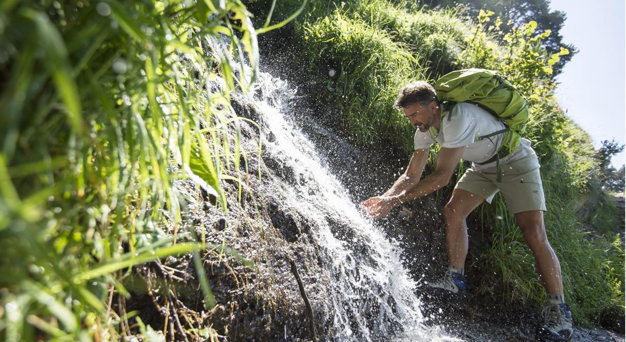Wandern-Wasser-Quelle-Meraner-Land-af