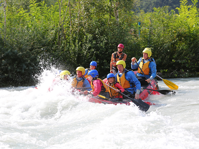 Aktiv-Kindersommer-Rafting-Lana und Umgebung-Acquaterra[2]