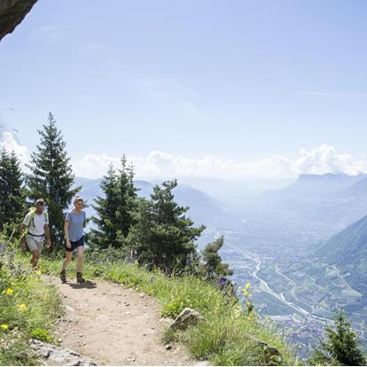 6 day stages on the Merano High Mountain Trail from Parcines