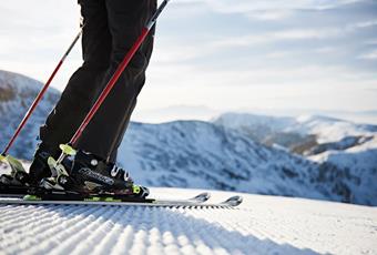 winter-skiing-merano2000-mf