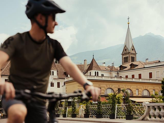 Radwege_Meran_Postbruecke_IDM_AM_23