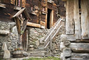 Storia viva e tradizione in Val Senales