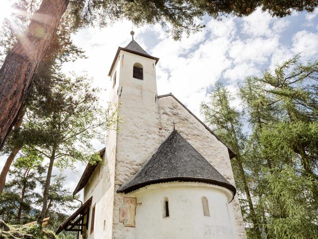 Romanesque day