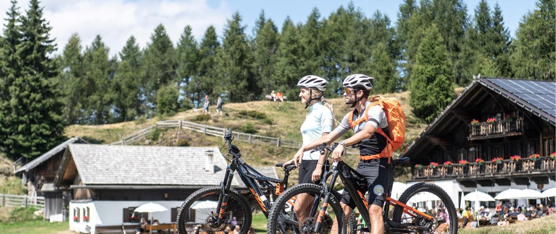 Corsi di mountain bike e tour guidati a Scena