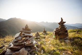 Hiking in the environs