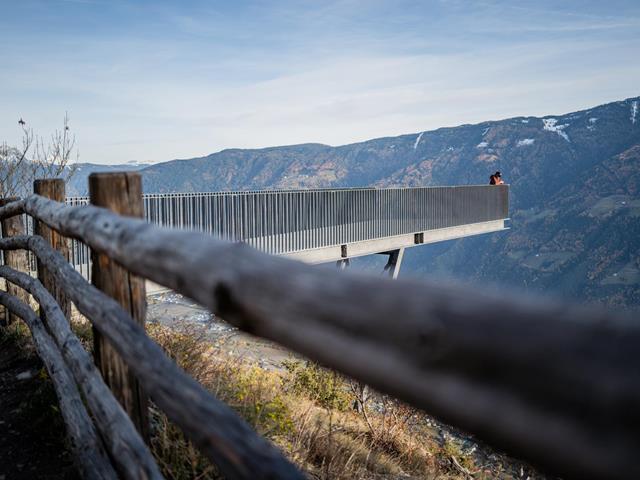 plattform-unterstell-aussichtsplattform-herbst-tg-naturns-philipp-reiter-2