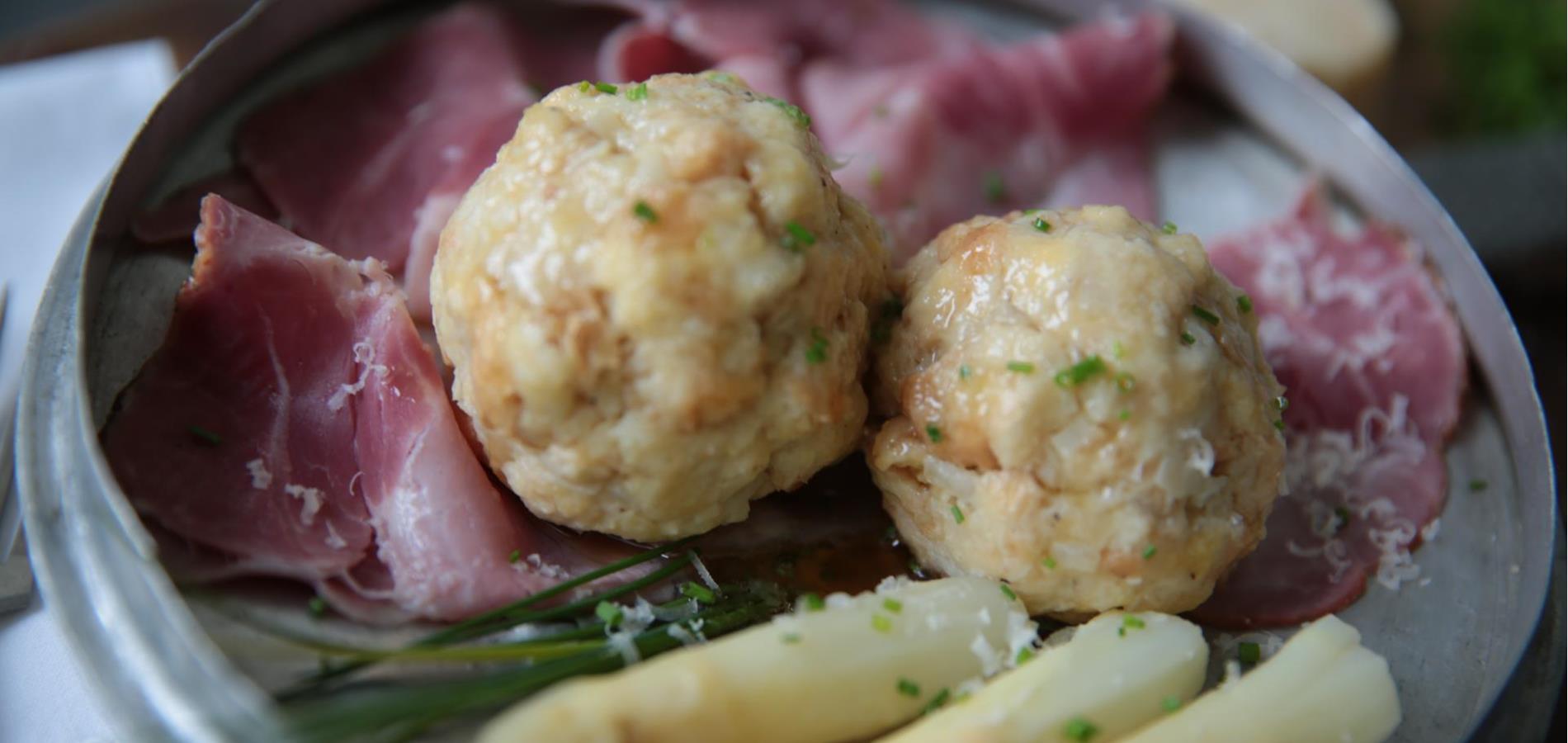 Asparagus dumplings