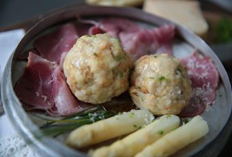 Asparagus dumplings