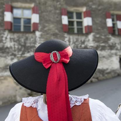 Costumi tradizionali a Parcines