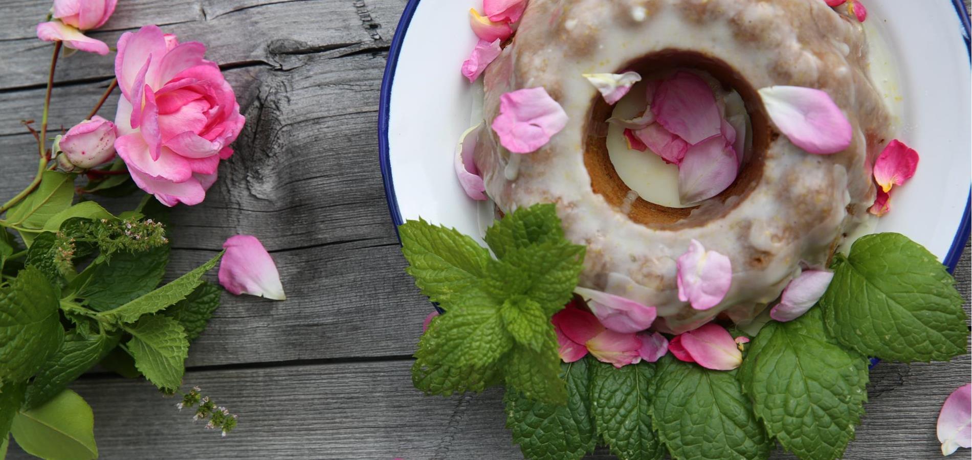 Zitronenmelisse Kuchen