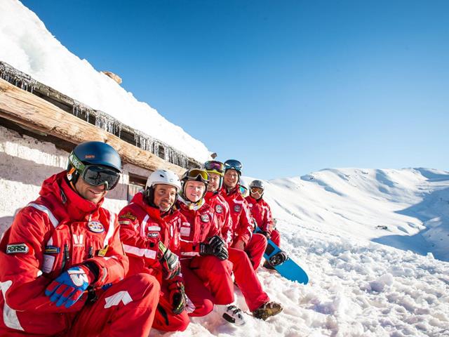 skischule-gruppenfoto-meran2000-ps